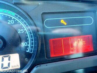 2011-renault-midlum-1414424-45374926