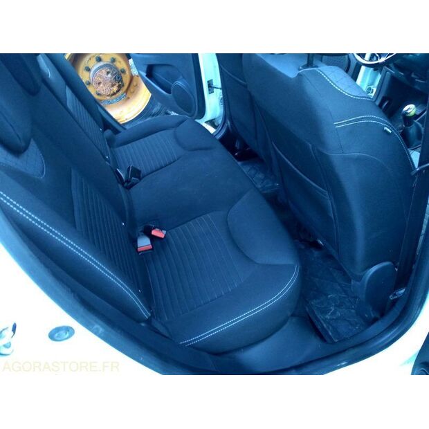 2013 Renault Clio-45374985