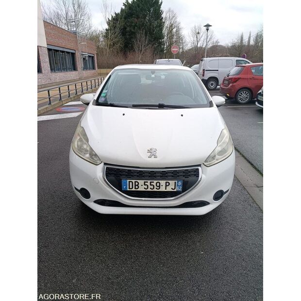 2013 Peugeot 208-45375019