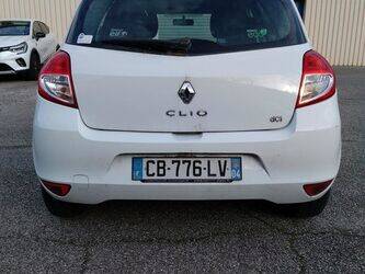 2012-renault-clio-1414434-45375033