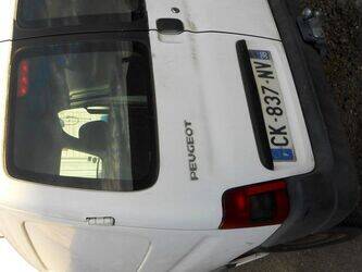 2004-peugeot-partner-1414079-45375065