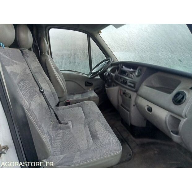 2005 Renault Master-45375130