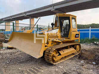 صورة ل جرارات مجنزرة 2020 كاتربيلر D4G