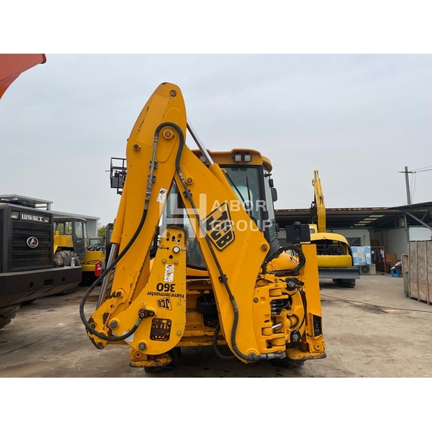 2024 جيه سي بي 3CX-45375310