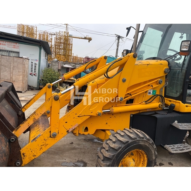 2024 جيه سي بي 3CX-45375313