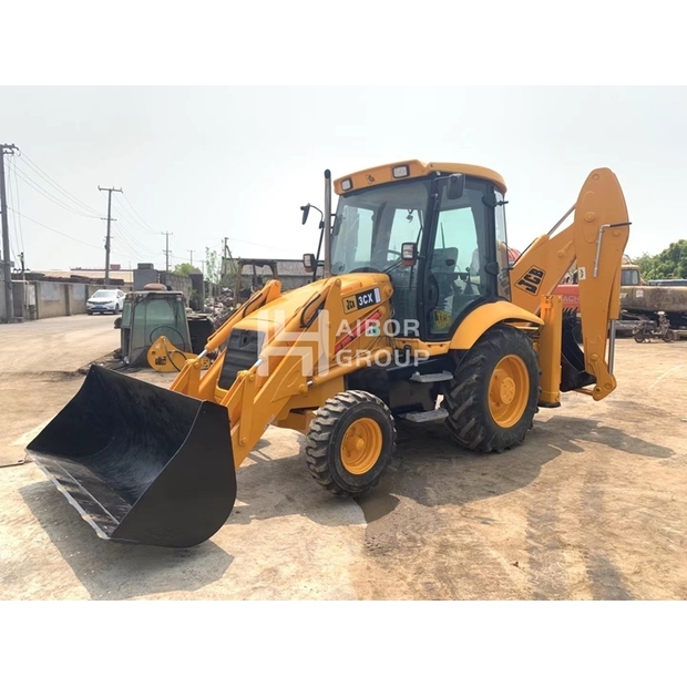 2024 جيه سي بي 3CX-45375318