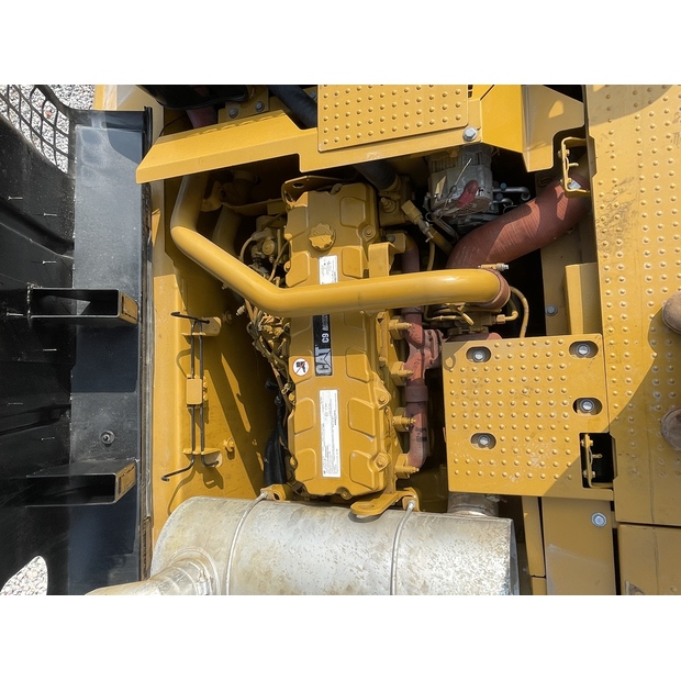 2024 كاتربيلر 336D2L-45375440