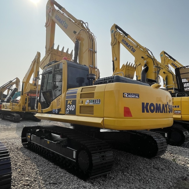 2024 كوماتسو PC240-45375526