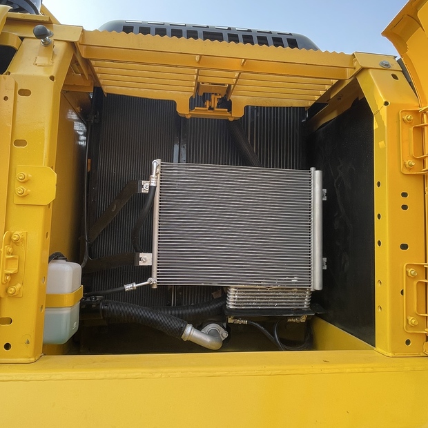 2024 كوماتسو PC240-45375527