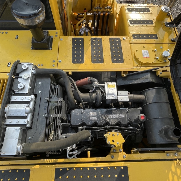 2024 كوماتسو PC240-45375532