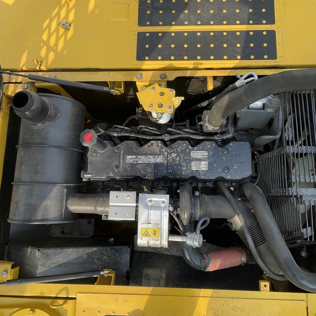 2024 كوماتسو PC240-45375533