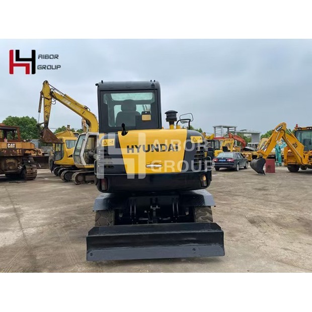 2022 هيونداي R60W-7-45375690