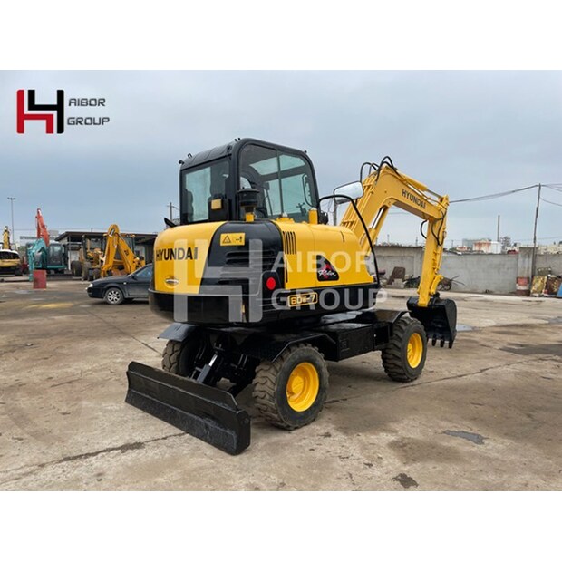 2022 هيونداي R60W-7-45375700