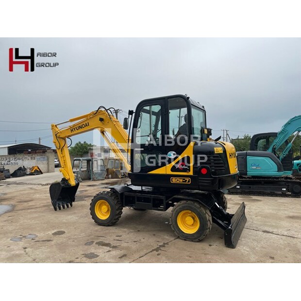 2022 هيونداي R60W-7-45375701