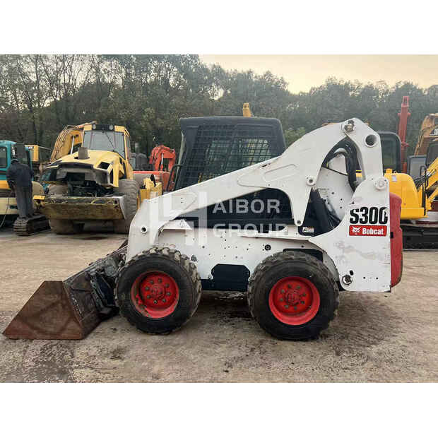 2021 بوبكات S300-45375749