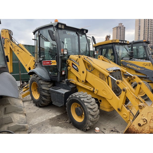 2024 Caterpillar 420F-45375793