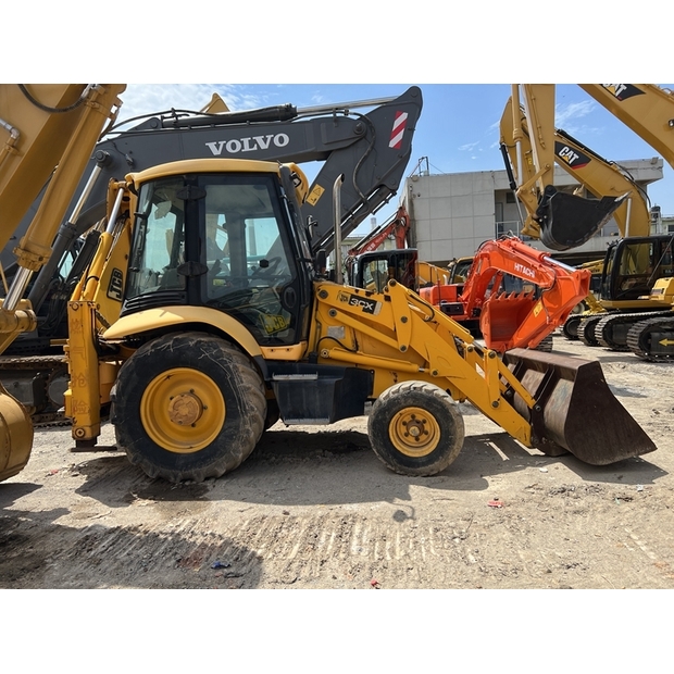 2024 JCB 3cx-45375799