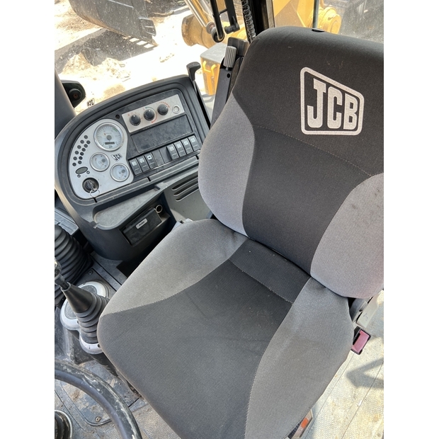 2024 JCB 3cx-45375803