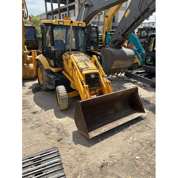 2024 JCB 3cx-45375804