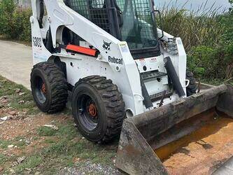 2024-bobcat-330-45376074