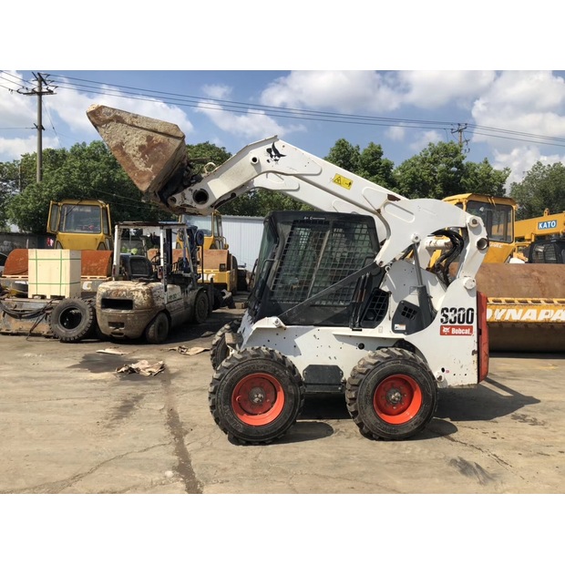 2024 BOBCAT 330-45376076