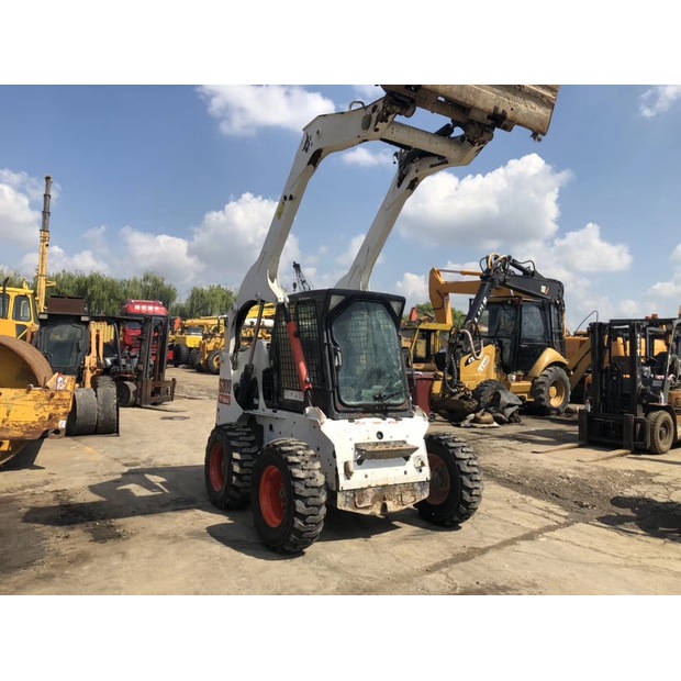 2023 بوبكات 300-45376091