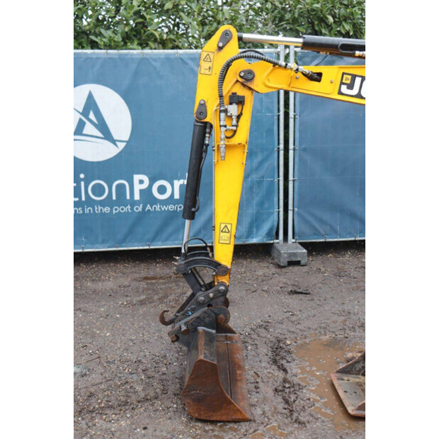 2021 جيه سي بي 16C-1 T3-45376379