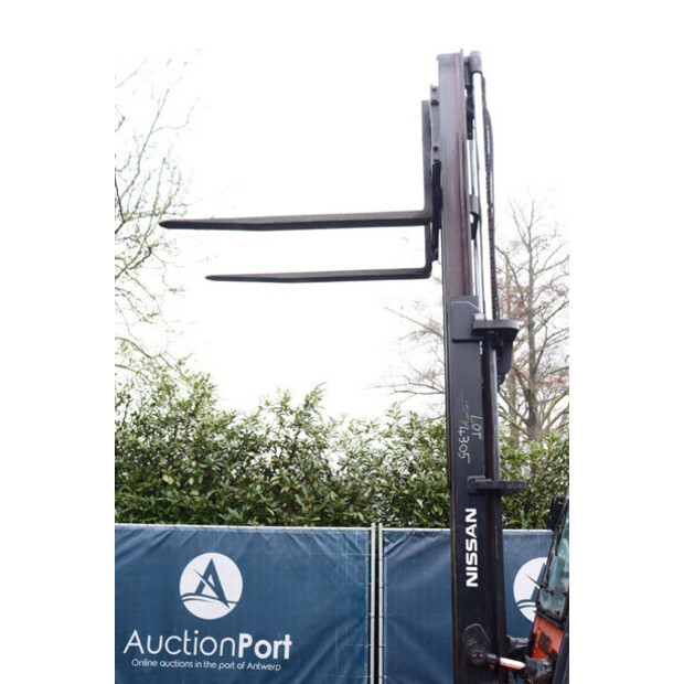 2003 NISSAN VF05H70U-45376446