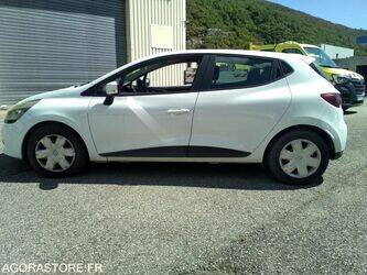 2013-renault-clio-1414558-45388888