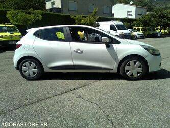 2013-renault-clio-1414558-45388889