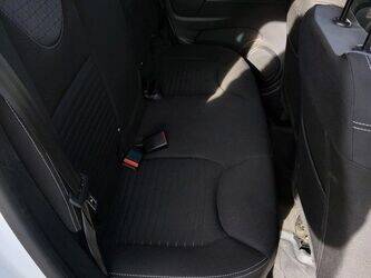 2013-renault-clio-1414565-45388971