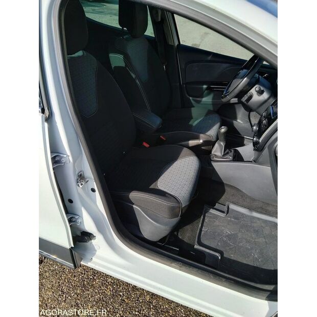 2013 Renault Clio-45388972