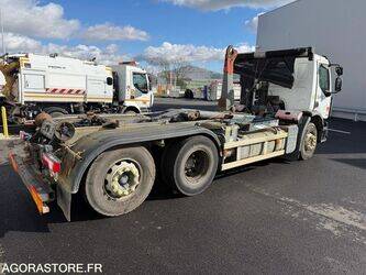 2010-renault-premium-1414572-45389034