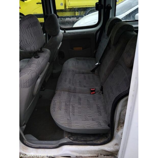 2006 رينو Kangoo-45389046