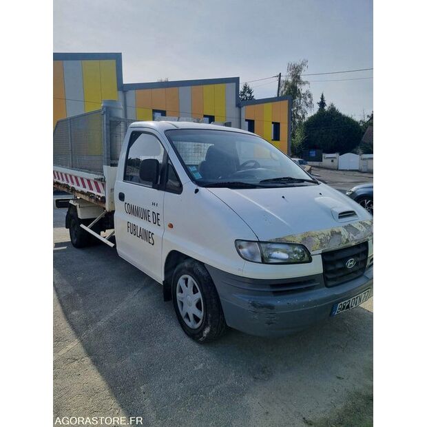 2005 هيونداي H200-45389066