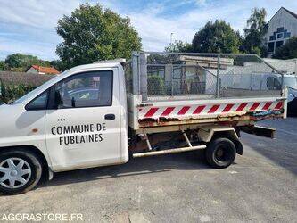 2005-hyundai-h200-1414576-45389070