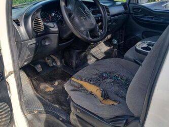 2005-hyundai-h200-1414576-45389074