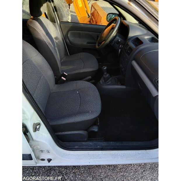 2008 Renault Clio-45389087