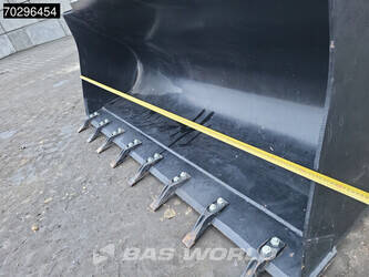 2025-jcb-3dx-plus-1389260-45389221