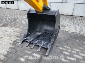 2025-jcb-3dx-plus-1389260-45389230