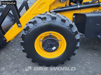2025-jcb-3dx-plus-1389260-45389240