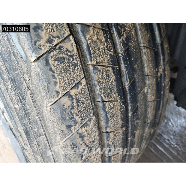 2011 شميتز كارجوبول SKO24-45389394