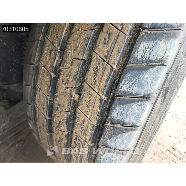 2011 شميتز كارجوبول SKO24-45389395