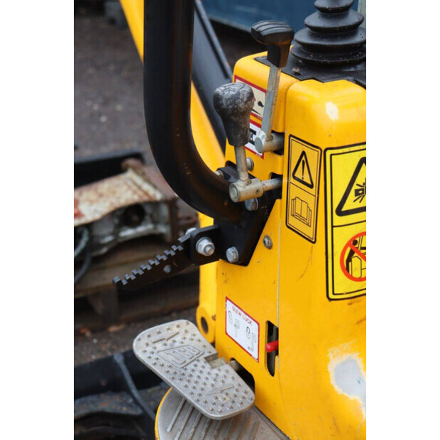 2022 JCB 8008 CT-45389476