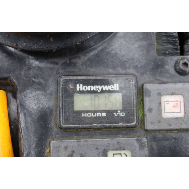 2022 JCB 8008 CT-45389479