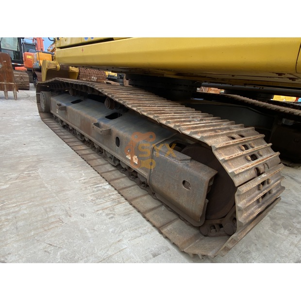 2021 Komatsu PC220-8N1-45389715