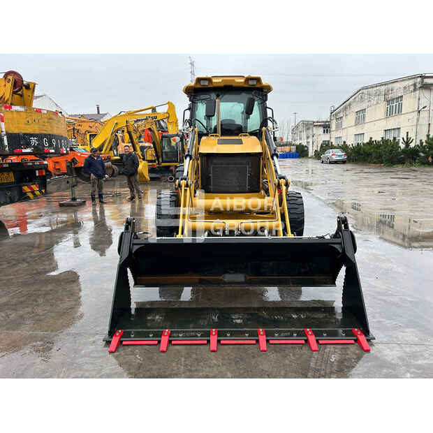 2024 Caterpillar 420F-45389878