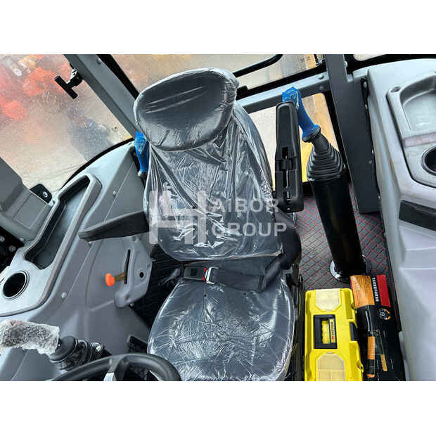 2024 Caterpillar 420F-45389884