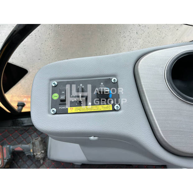 2024 Caterpillar 420F-45389885