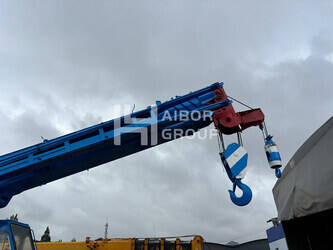 2022-kato-crane-45389949